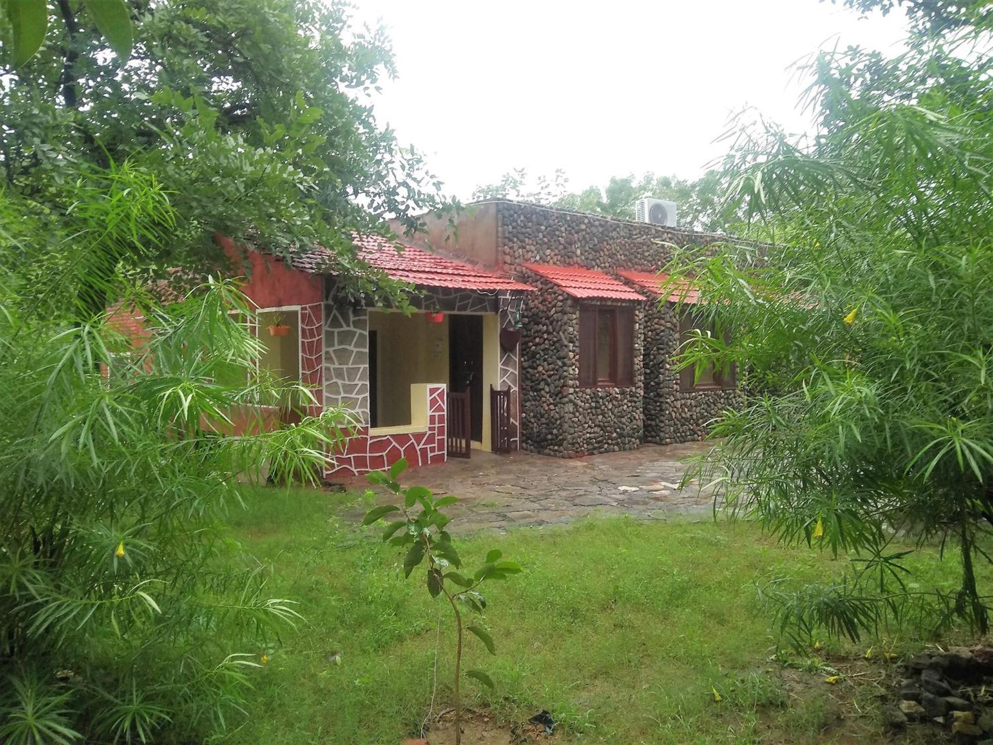 Shivika Lake Hotel Ranakpur Sādri Exterior foto